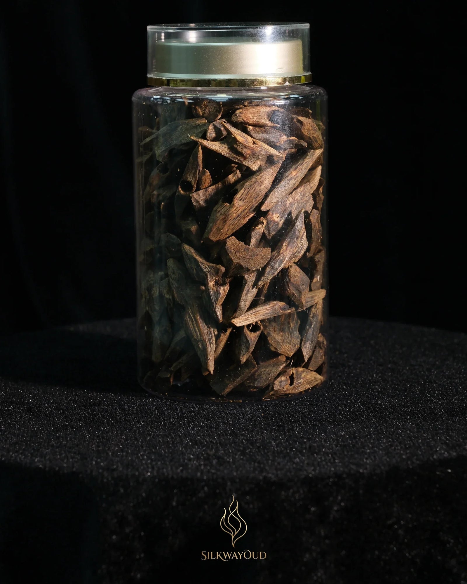 Agarwood heating chips for burning as bakhoor