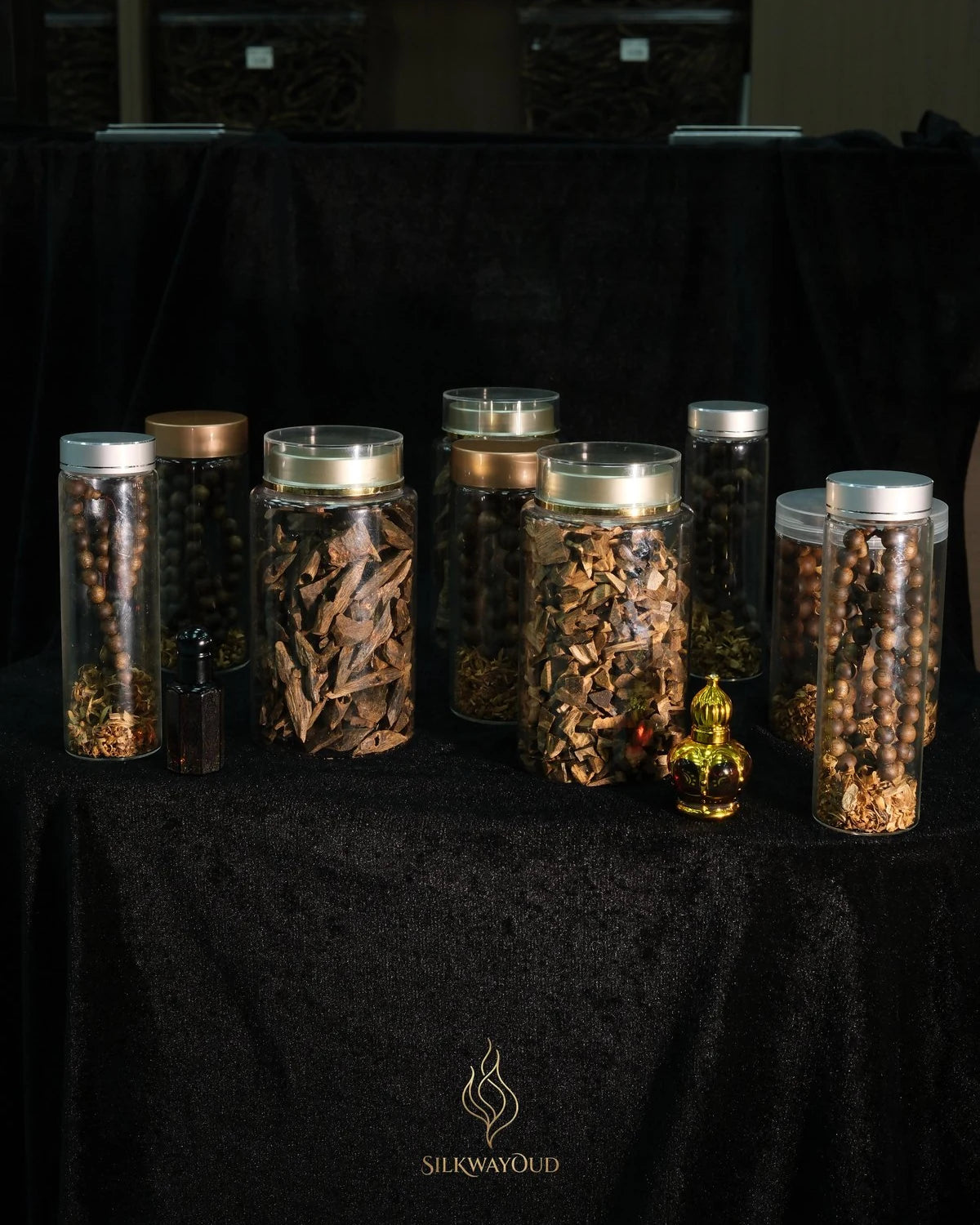Starter oud kit with incense oil and agarwood products