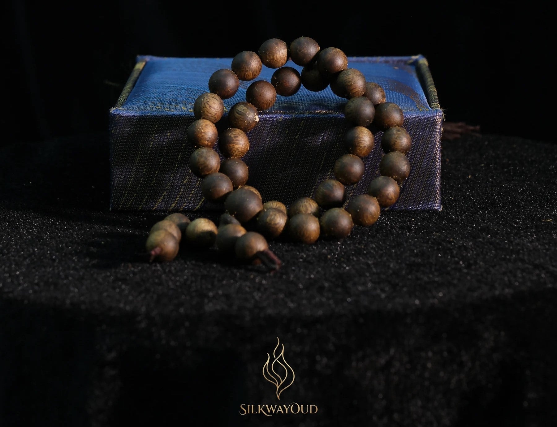 33 vs 99 Beads: How to Choose the Right Agarwood Tasbih Size